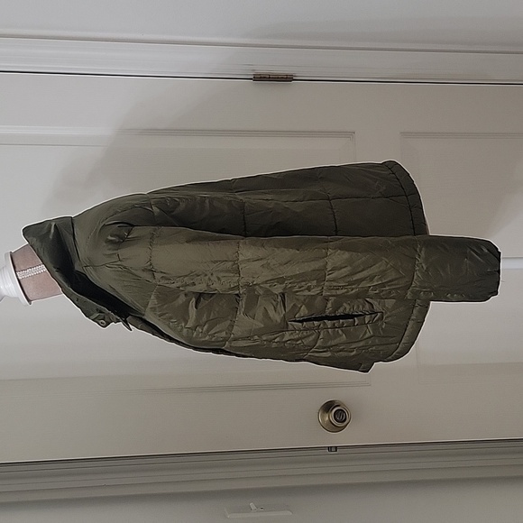 Madewell, Size XS Travel Buddy Packable Puffer Jacket, Olive Green, Like New! - Picture 2 of 14